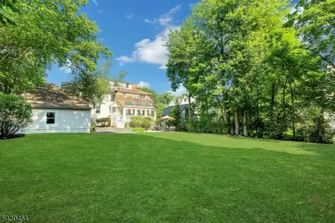 89 Beechwood Rd, Summit City, NJ 07901 photo 2