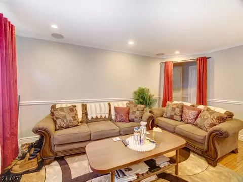 20 A Carolyn Ter #20A, Roselle, NJ 07203