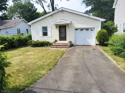 140 Longview Ave, Lake Hiawatha, NJ 07034