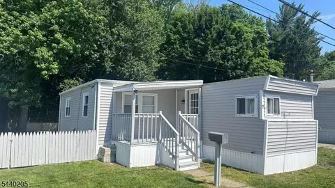 7 5th St, Wayne, NJ 07470