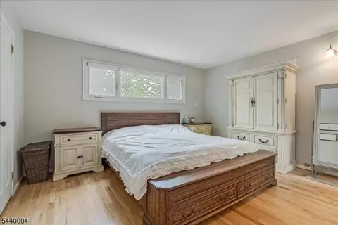 Bedroom - 9 Linden Ln, Wayne, NJ 07470 photo 1 of 3