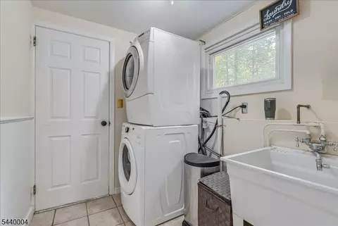 9 Linden Ln, Wayne, NJ 07470 photo 22