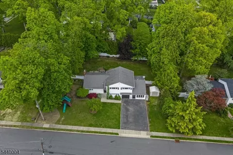 View/Area - 9 Linden Ln, Wayne, NJ 07470 photo 2 of 10