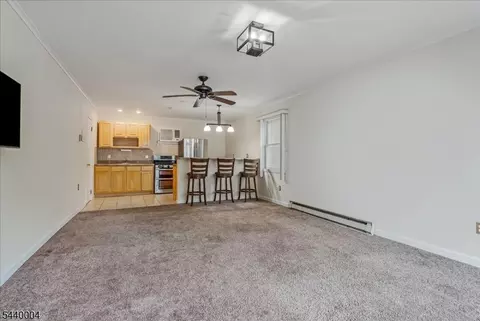 Living - 9 Linden Ln, Wayne, NJ 07470 photo 5 of 5