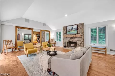 1448 Long Rd, Martinsville, NJ 08836 photo 8