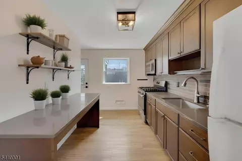 Kitchen - 20 Kievit Rd, Wayne, NJ 07470 photo 1 of 2