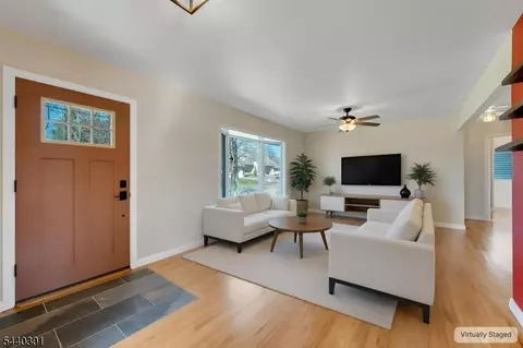 Living - 20 Kievit Rd, Wayne, NJ 07470 photo 3 of 9