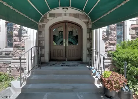 55 Randolph Pl UNIT 207, City Of Orange Twp, NJ 07079