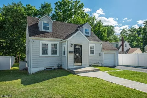 5 Hillside Ave, Mine Hill, NJ 07803