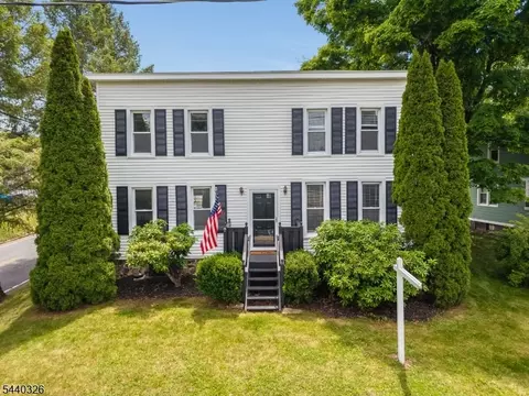 105 Main St, Lebanon, NJ 08833