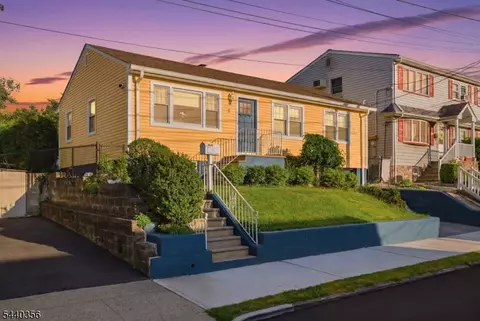 8 West St, North Arlington, NJ 07031
