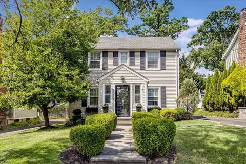 160 Woodland Ave, Verona, NJ 07044