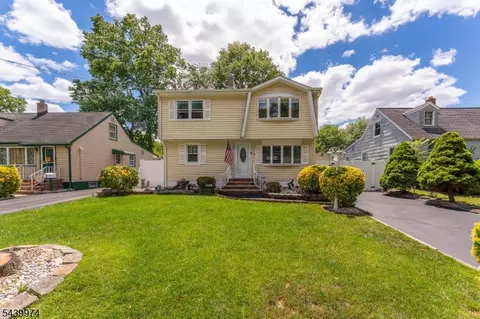 1106 Stone St, Rahway, NJ 07065