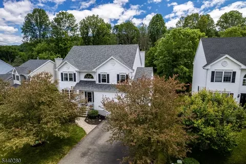 8 Steeplechase Way, Hackettstown, NJ 07840