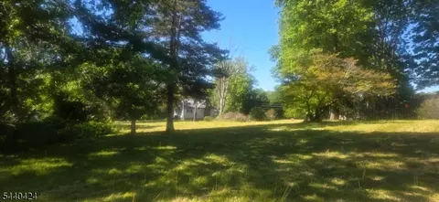 1 Thoresen Rd, Warren Twp, NJ 07059