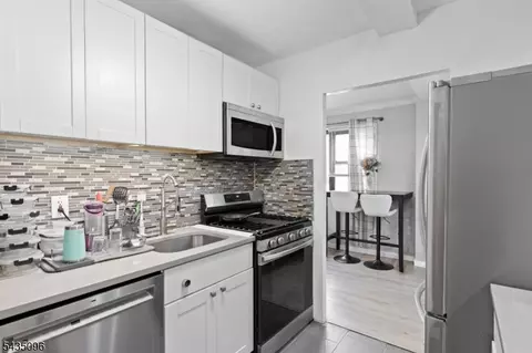 Kitchen - 25 Grand Ave #1E, Hackensack, NJ 07601 photo 1 of 1