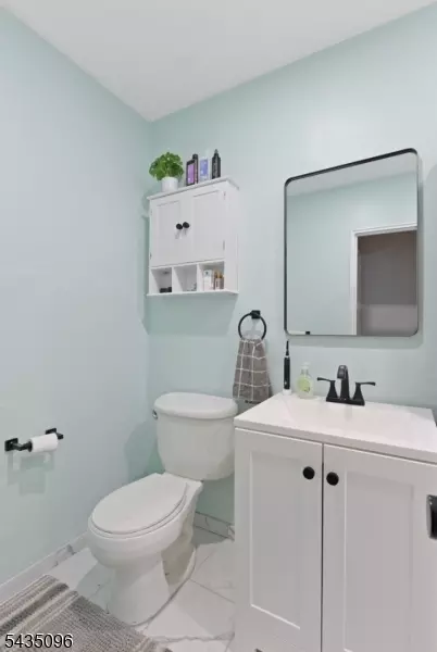 25 Grand Ave #1E, Hackensack, NJ 07601 photo 12