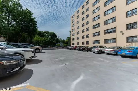 25 Grand Ave #1E, Hackensack, NJ 07601 photo 17