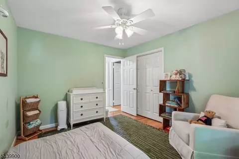 Bedroom - 4 Holyoke Rd, Wayne, NJ 07470 photo 5 of 7