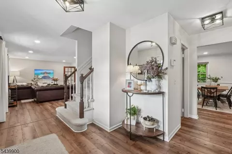 Entry Way - 4 Holyoke Rd, Wayne, NJ 07470 photo 1 of 4