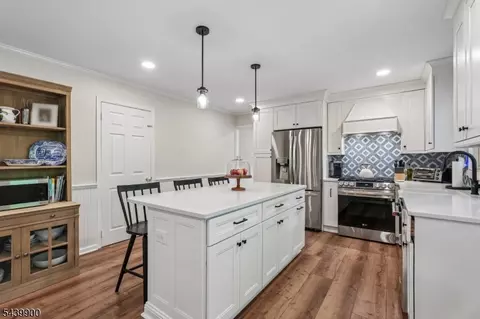 Kitchen - 4 Holyoke Rd, Wayne, NJ 07470 photo 2 of 3