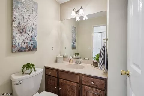 4 Holyoke Rd, Wayne, NJ 07470 photo 23