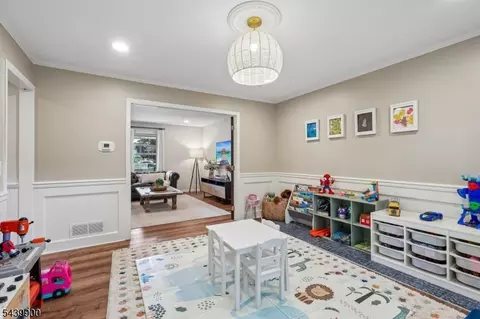 4 Holyoke Rd, Wayne, NJ 07470 photo 22