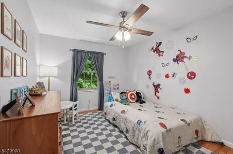 Bedroom - 4 Holyoke Rd, Wayne, NJ 07470 photo 6 of 7
