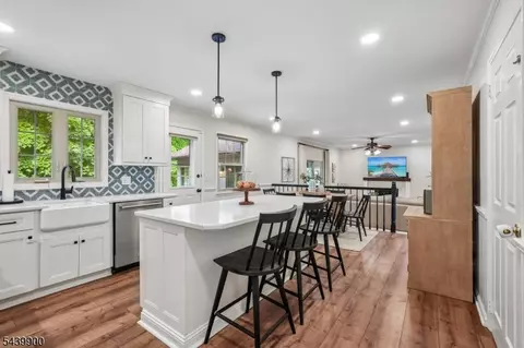 Kitchen - 4 Holyoke Rd, Wayne, NJ 07470 photo 1 of 3