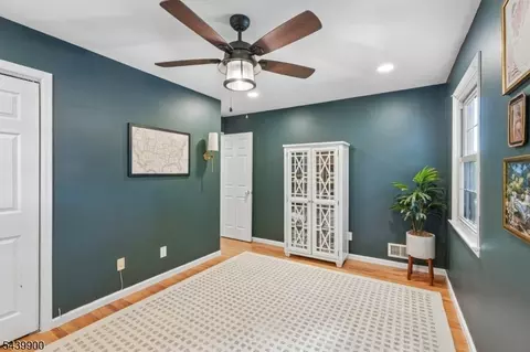 4 Holyoke Rd, Wayne, NJ 07470 photo 33