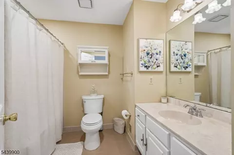 4 Holyoke Rd, Wayne, NJ 07470 photo 35