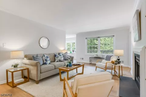 14 Heritage Dr # G, Chatham Twp, NJ 07928
