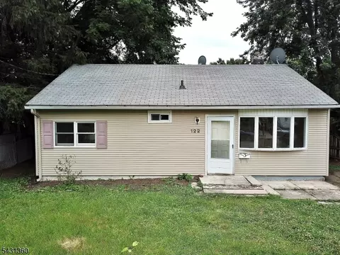 122 Dawes Hwy, Pompton Lakes, NJ 07442