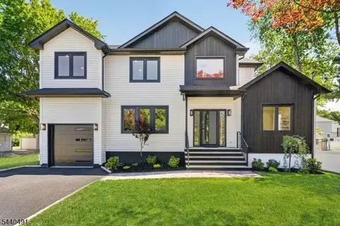 94 Parsippany Rd #1, Whippany, NJ 07981