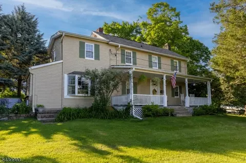 110 Vail St, Hackettstown, NJ 07840