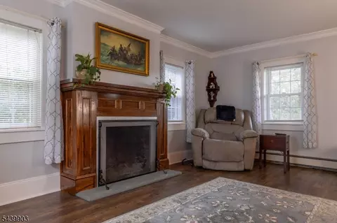 Living - 110 Vail St, Hackettstown, NJ 07840 photo 2 of 2