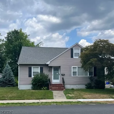 678 Main St, Little Falls Twp, NJ 07424