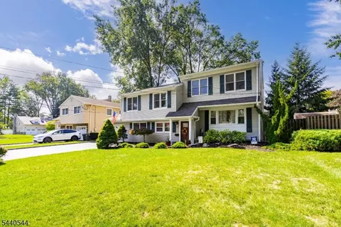 111 Shadowlawn Way, Cranford, NJ 07016