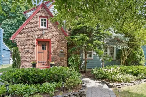 282 Richmond Ave, South Orange Village, NJ 07079