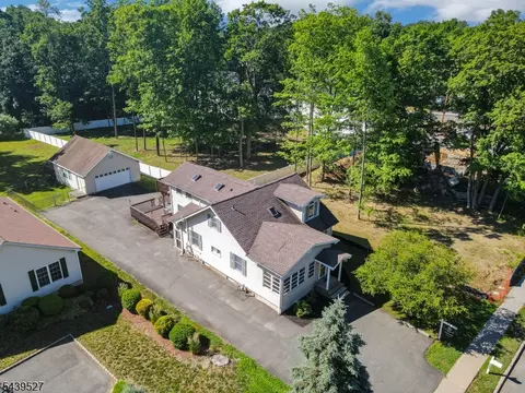 1093 Littleton Rd, Morris Plains, NJ 07950