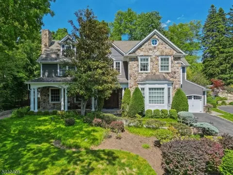 19 Hilltop Rd, Short Hills, NJ 07078