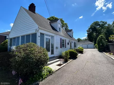 35 Elwood Ave, Flemington, NJ 08822
