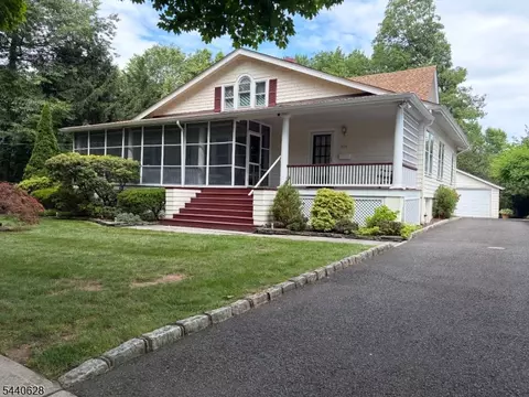 559 Parkview Ave, Westfield, NJ 07090