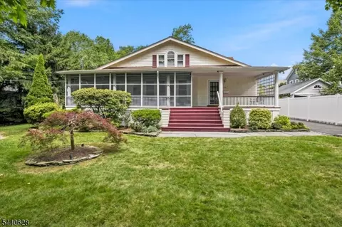 559 Parkview Ave, Westfield, NJ 07090