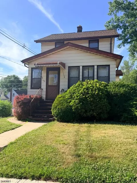 128 Crane St, Roselle, NJ 07203