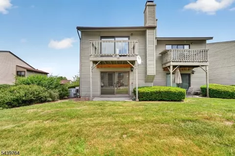 1215 Spruce Hills Dr, Glen Gardner, NJ 08826