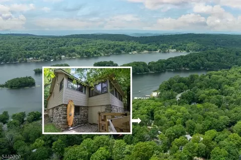 1098 Lakeside Dr, Highland Lakes, NJ 07422