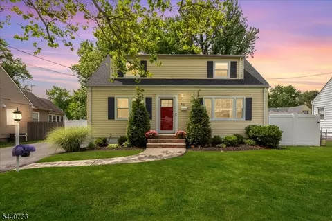 59 Shady Ln, Fanwood, NJ 07023