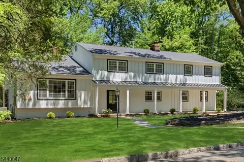 55 Green Hill Rd, Springfield, NJ 07081