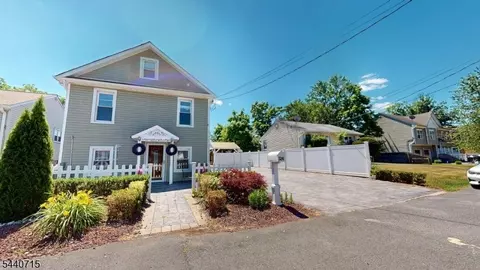 124 Green St, Somerset, NJ 08873